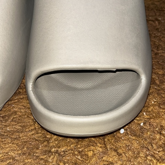 EVA Foam Slides Sandals New Mens size 12 or 13 Earth Brown - Picture 3 of 9